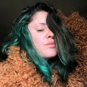 Meet your Posher, Amanda!